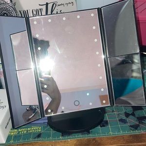 Tri-fold Vanity light up mirror w/ cord